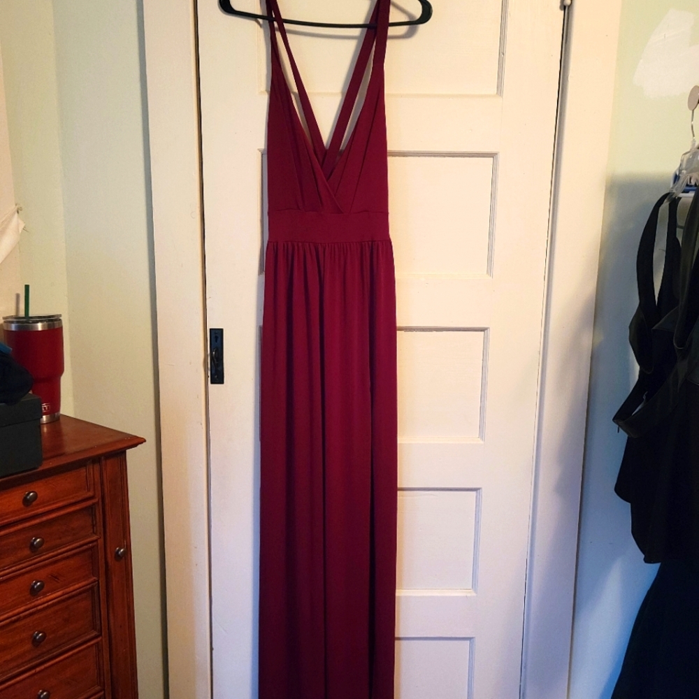 Windsor wine colored dress. Medium
